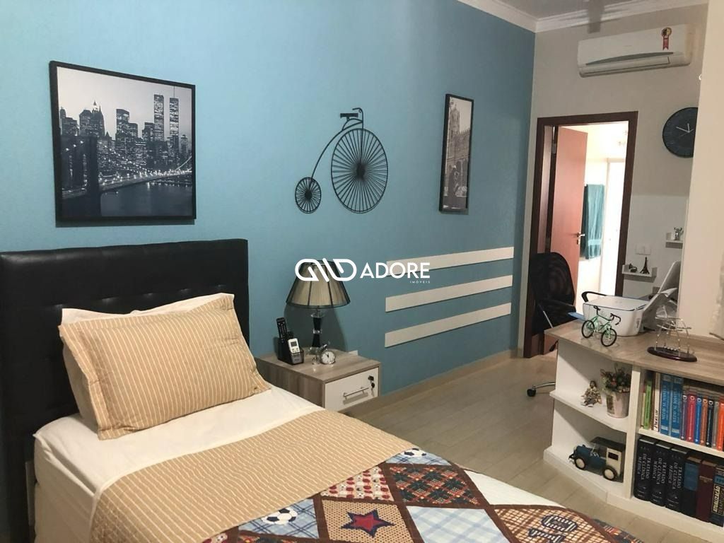 Casa de Condomínio à venda com 5 quartos, 550m² - Foto 32