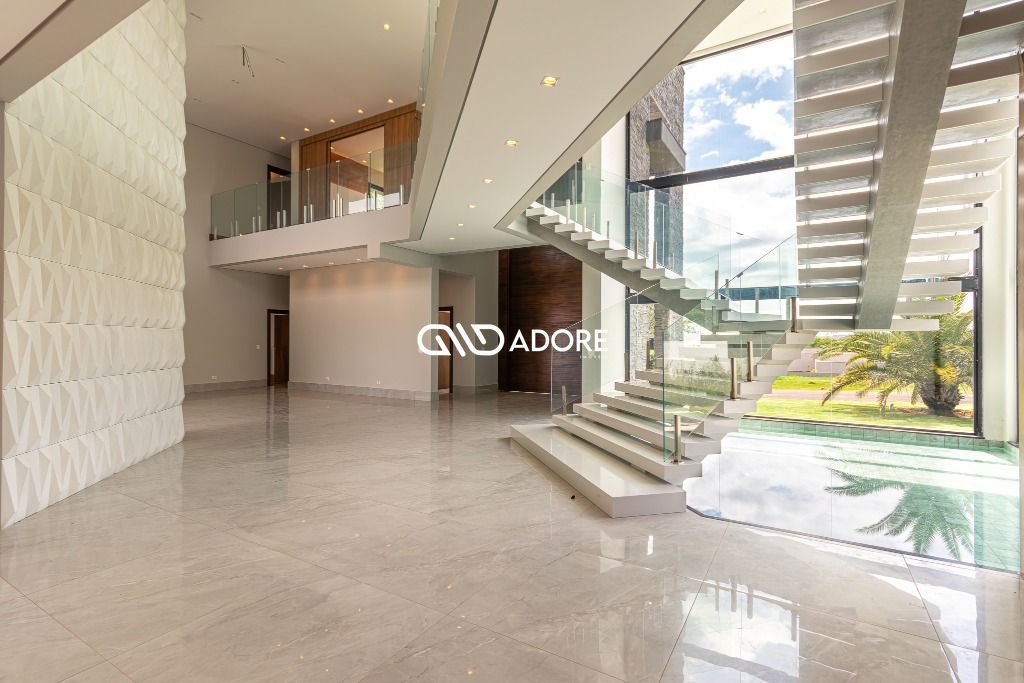 Casa de Condomínio à venda com 5 quartos, 1500m² - Foto 2