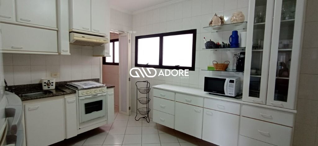 Apartamento à venda e aluguel com 3 quartos, 180m² - Foto 24