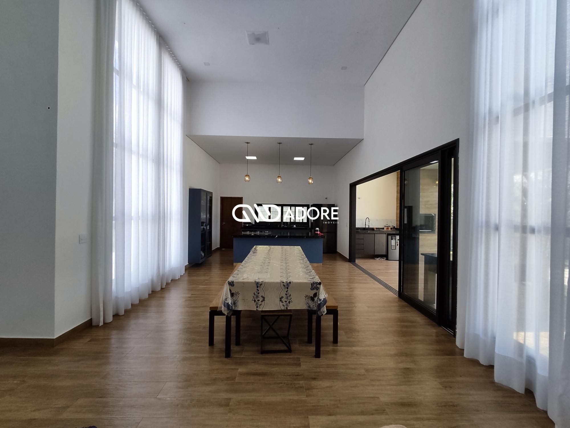 Casa de Condomínio à venda com 4 quartos, 264m² - Foto 4