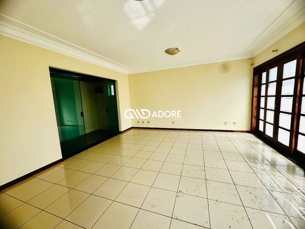 Casa de Condomínio à venda com 4 quartos, 300m² - Foto 22