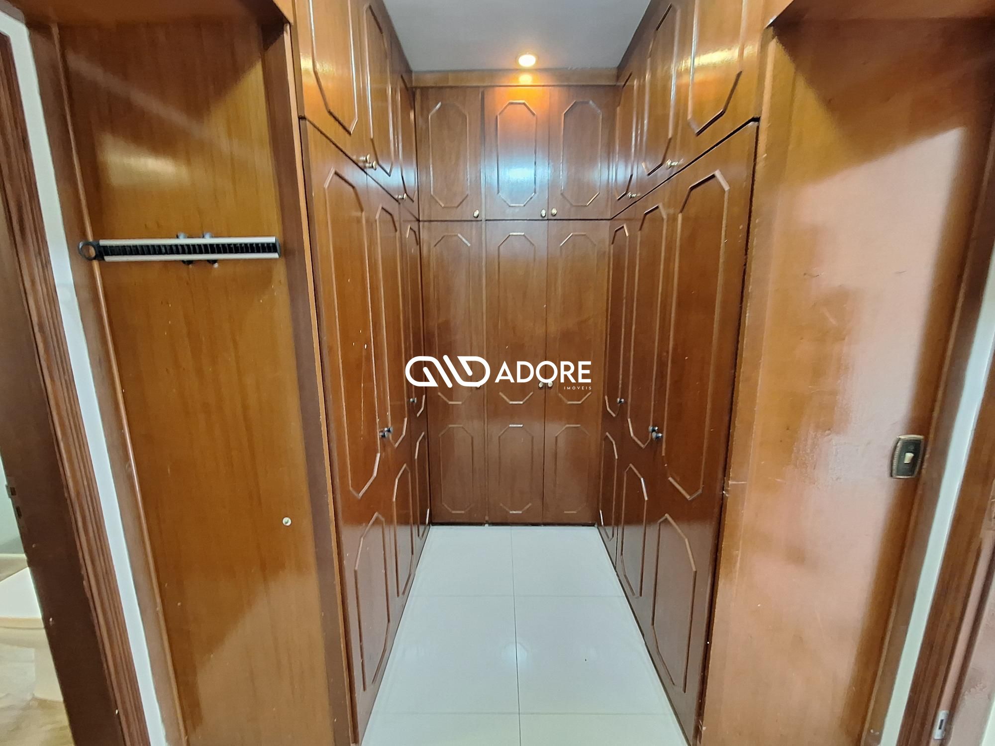 Casa de Condomínio à venda com 5 quartos, 425m² - Foto 17