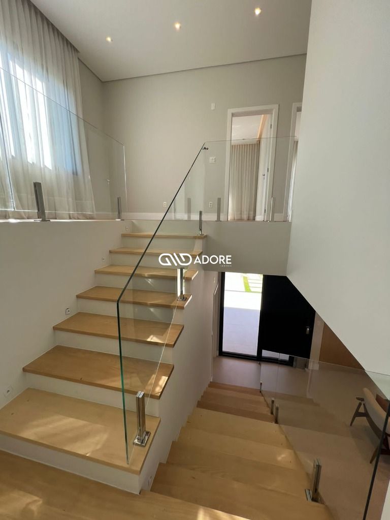 Casa de Condomínio à venda com 4 quartos, 358m² - Foto 14