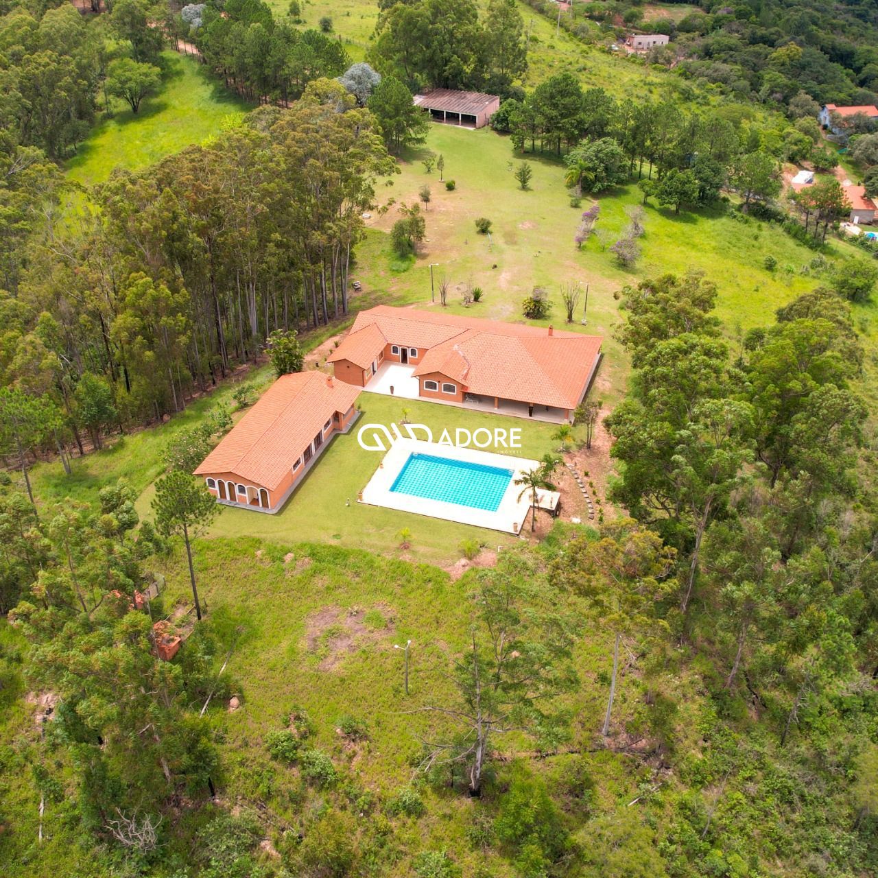 Fazenda à venda com 5 quartos, 5500m² - Foto 1