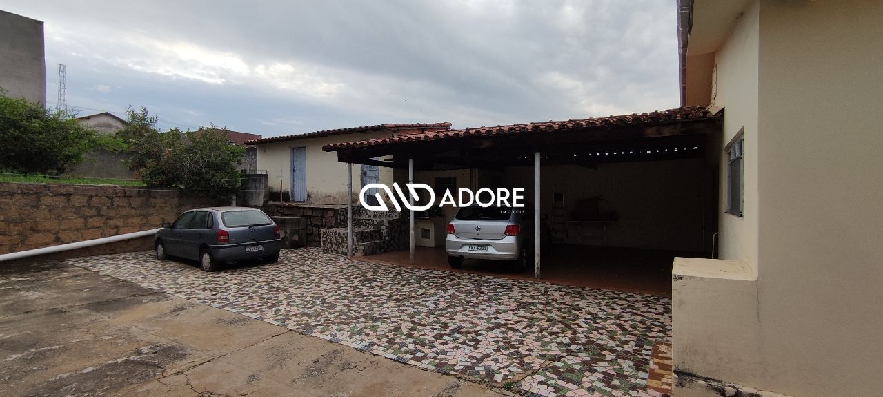 Casa à venda com 3 quartos, 600m² - Foto 8