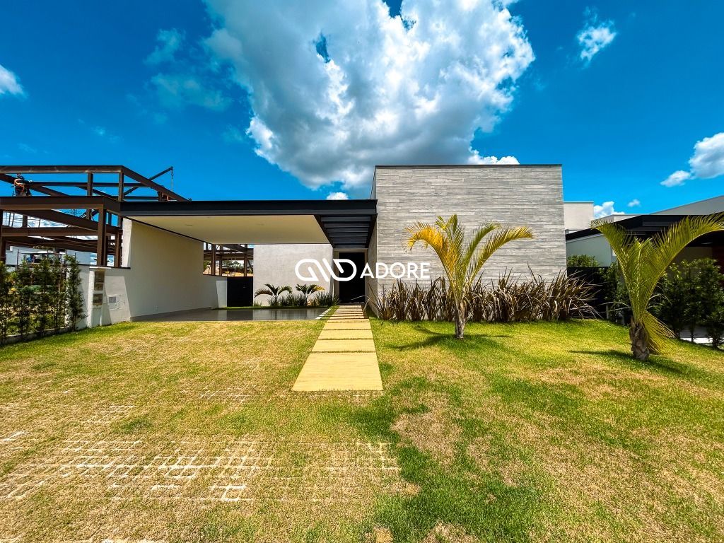 Casa de Condomínio à venda com 3 quartos, 250m² - Foto 2