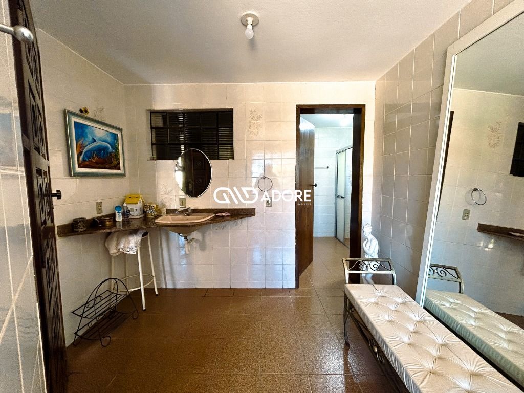 Casa de Condomínio à venda com 4 quartos, 400m² - Foto 47