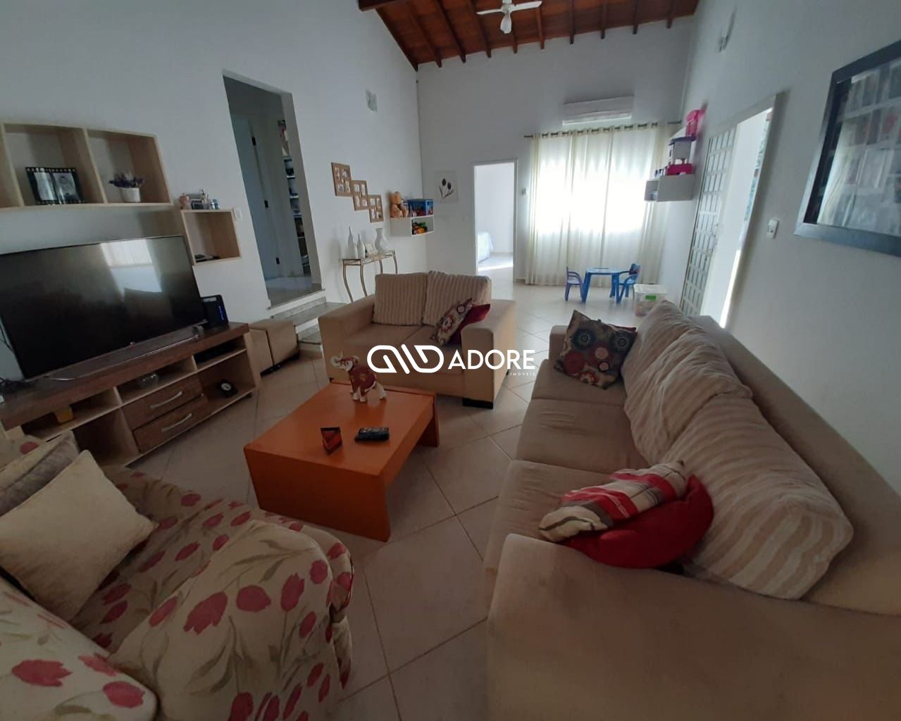 Casa de Condomínio à venda com 3 quartos, 292m² - Foto 4