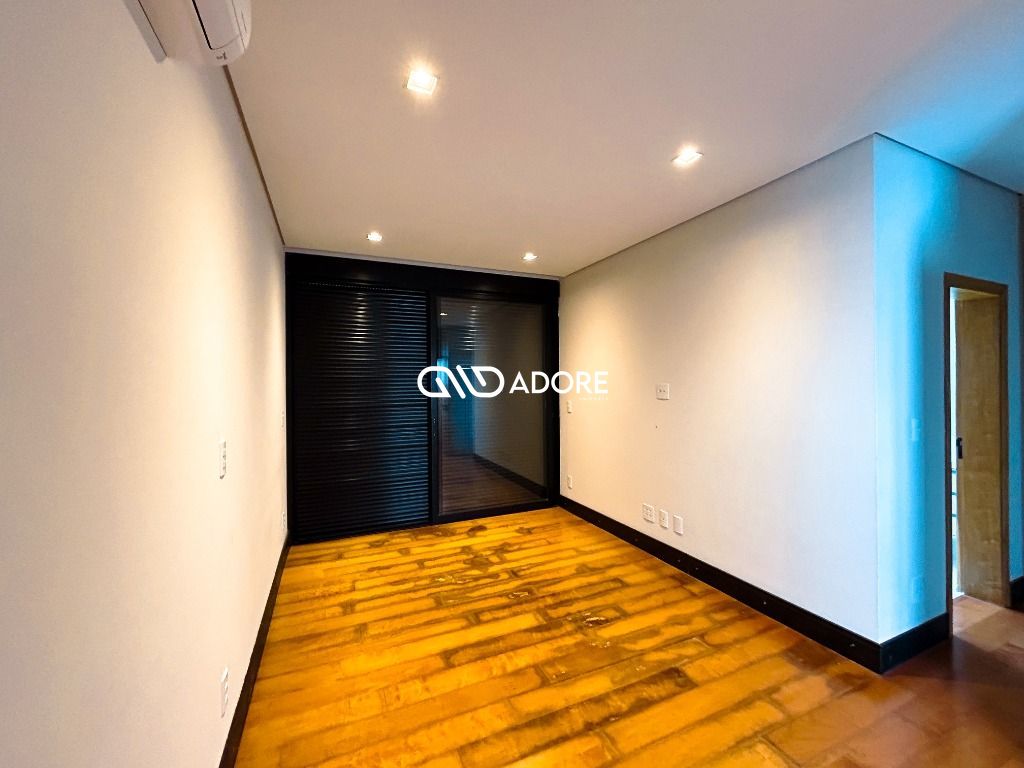 Casa de Condomínio à venda com 5 quartos, 831m² - Foto 28