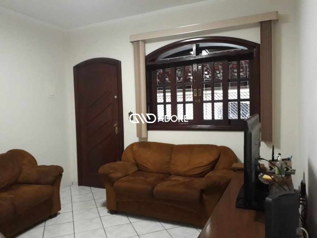 Casa à venda com 2 quartos, 98m² - Foto 4