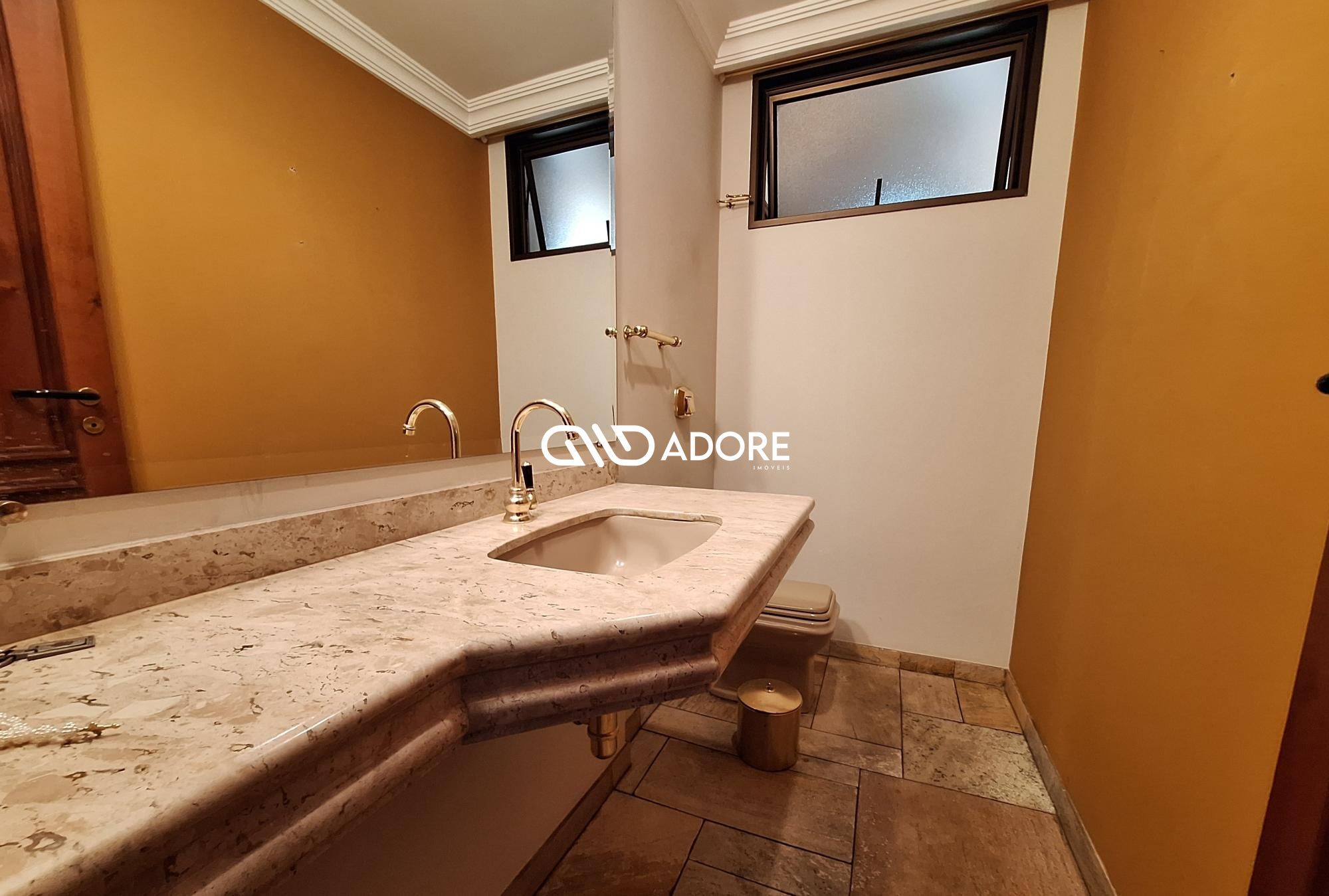 Apartamento para alugar com 4 quartos, 250m² - Foto 4