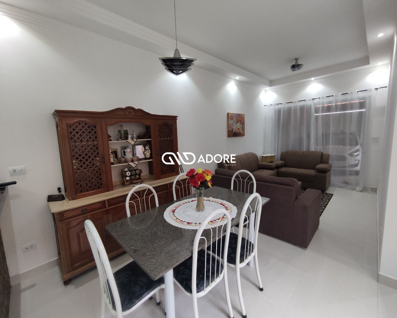 Casa à venda com 2 quartos, 105m² - Foto 1