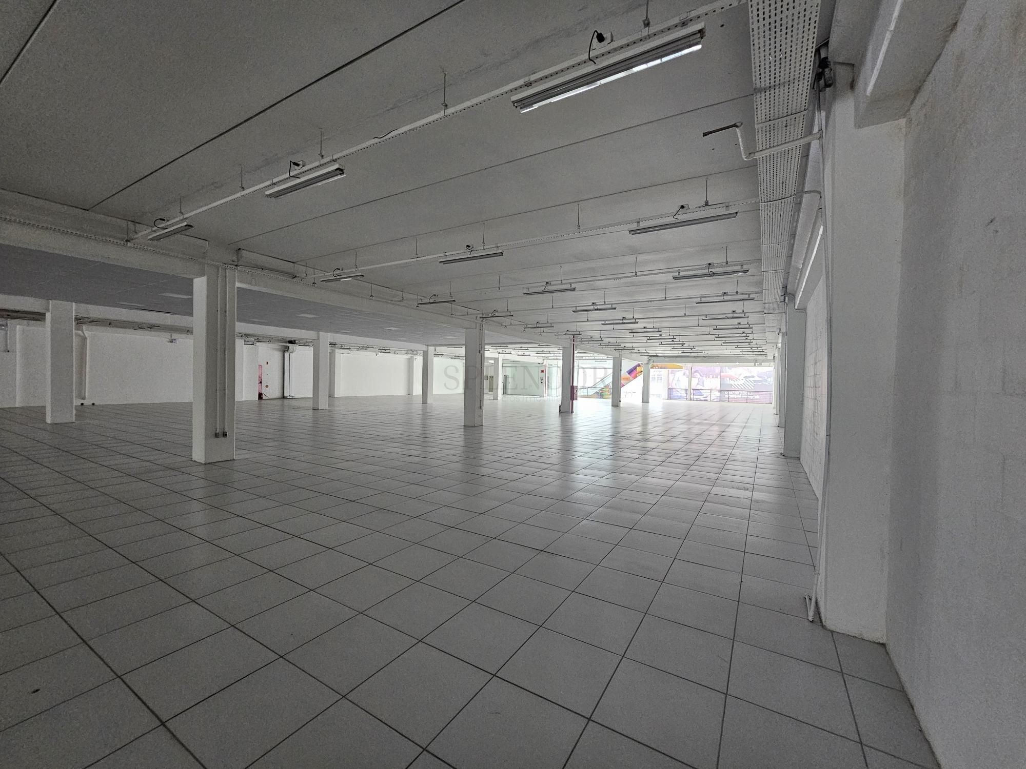 Sala-Conjunto, 1863 m² - Foto 11