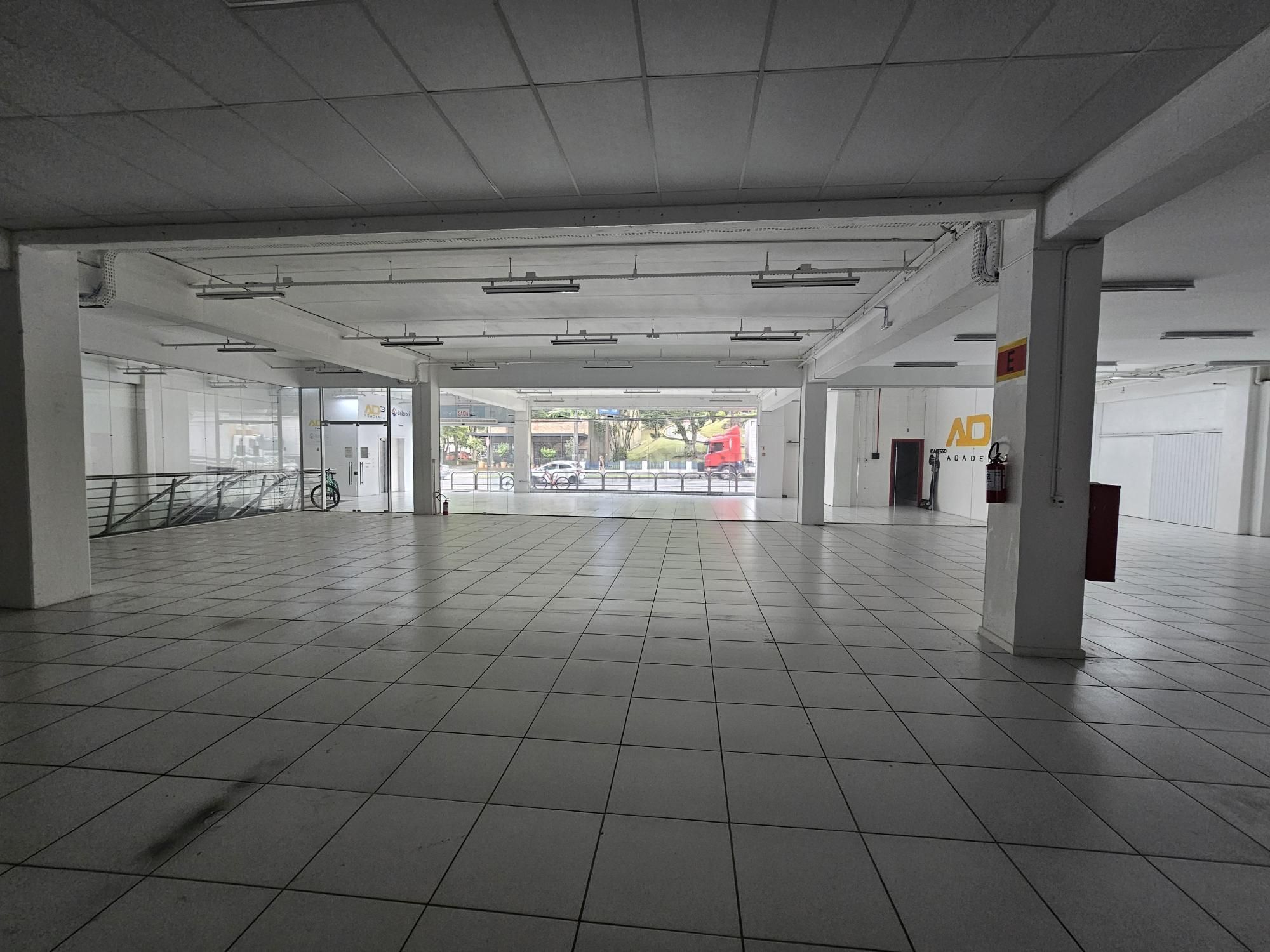 Sala-Conjunto, 1863 m² - Foto 31