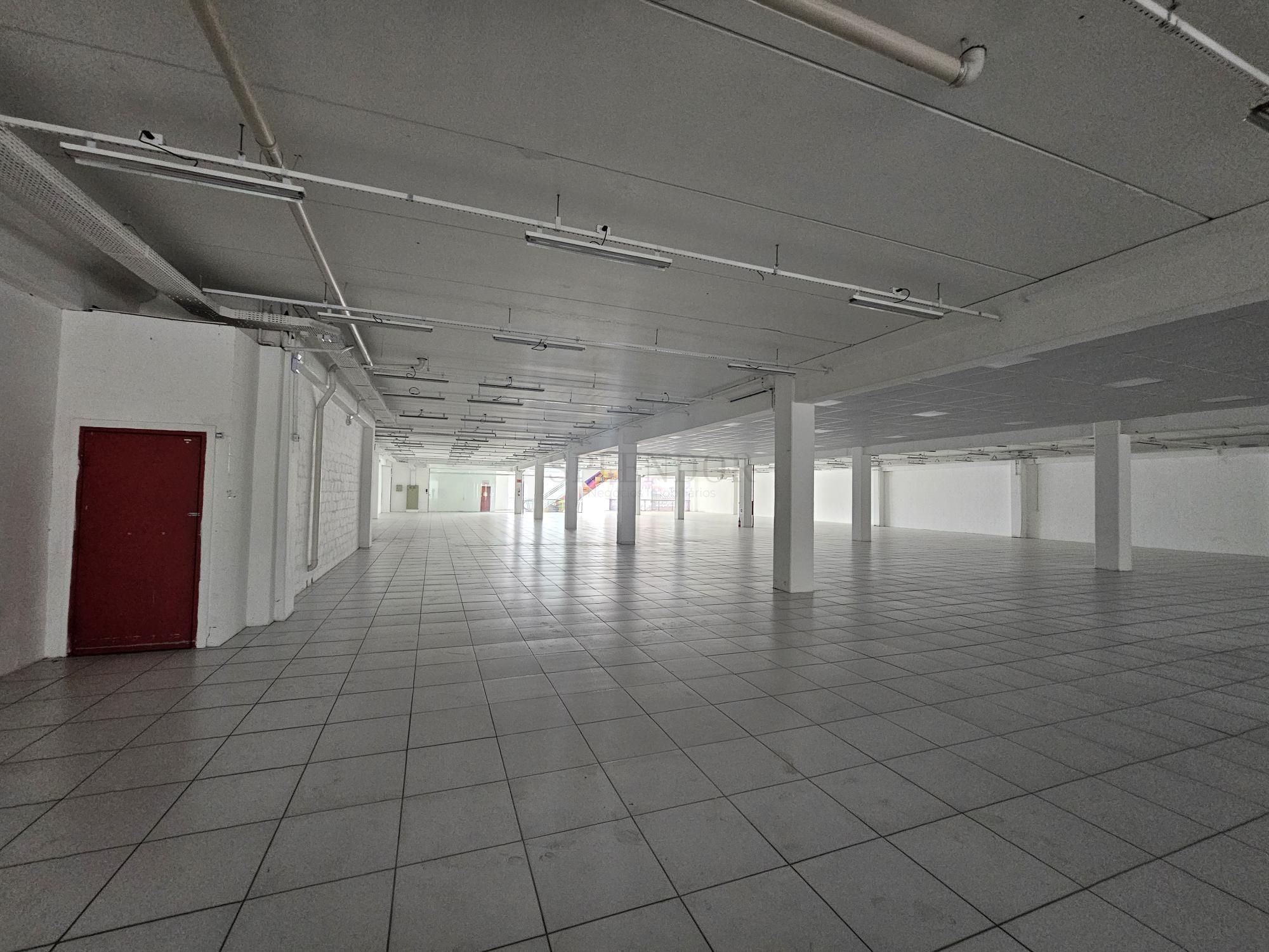 Sala-Conjunto, 1863 m² - Foto 27