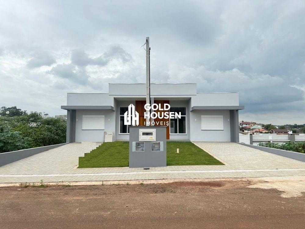 Casa geminada de 2 dormitórios, 1 suíte em construção no bairro Montanha