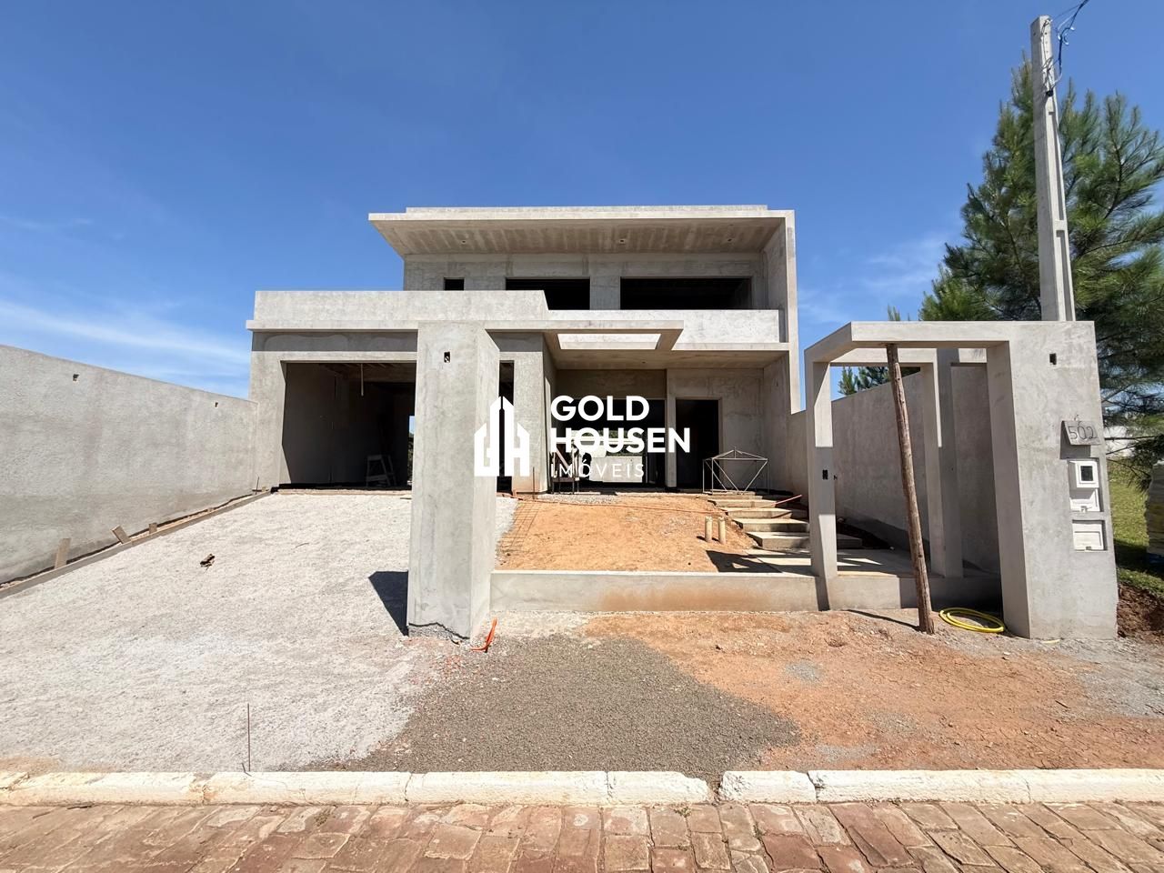 Casa na planta de alto padrão com 3 suítes e piscina em Carneiros - Lajeado/RS