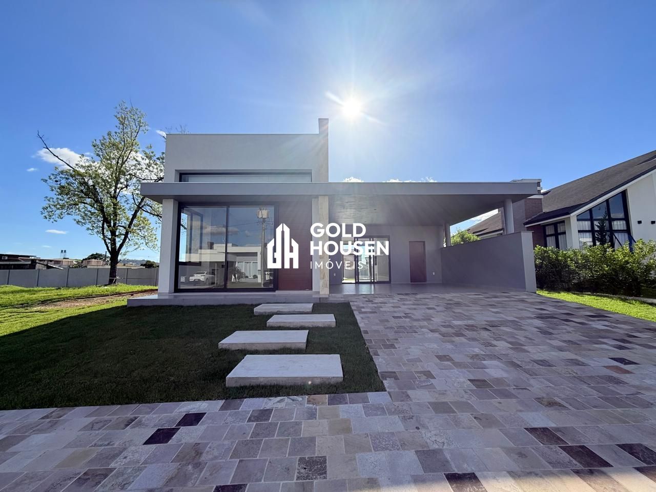 Casa nova 3 suítes piscina em Condomínio Fechado no Jardim Botânico - Lajeado/RS