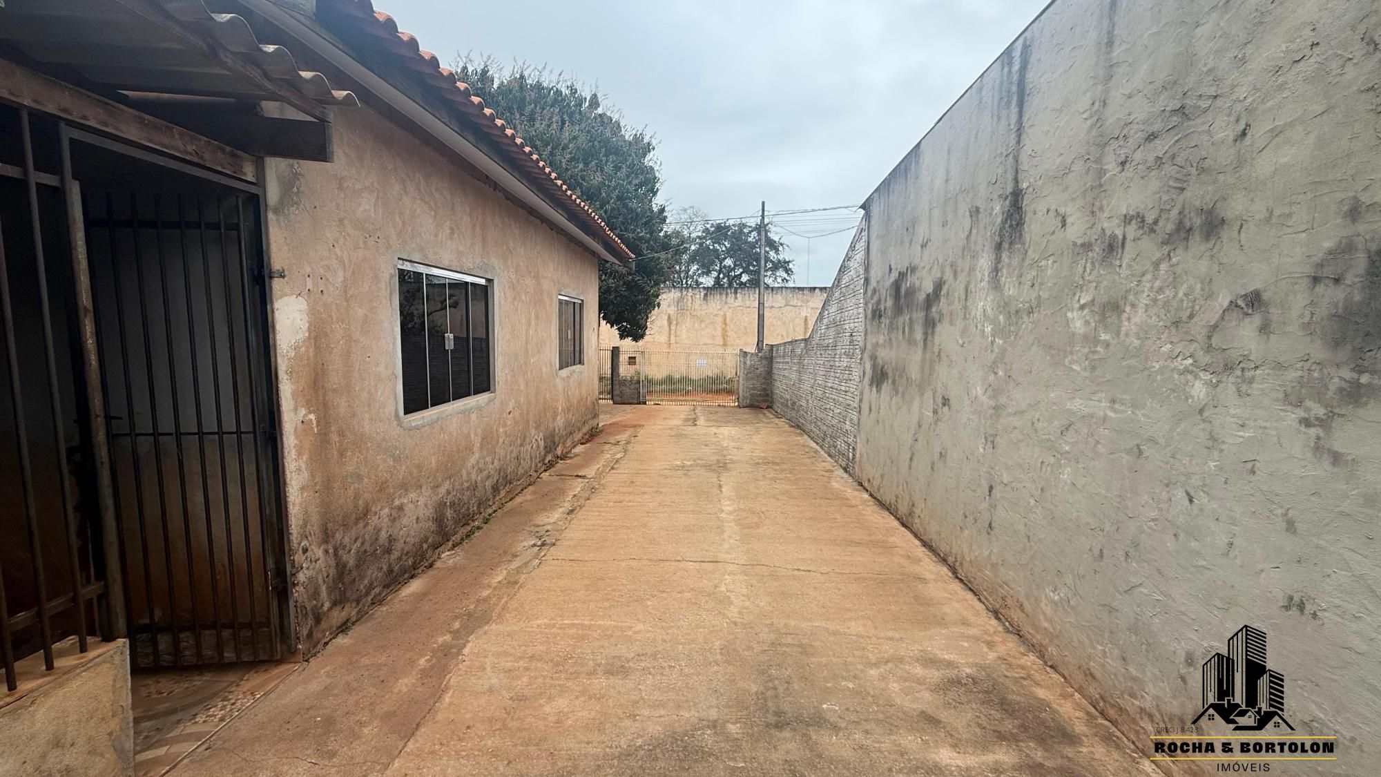 Casa à venda e aluguel com 2 quartos, 250m² - Foto 4