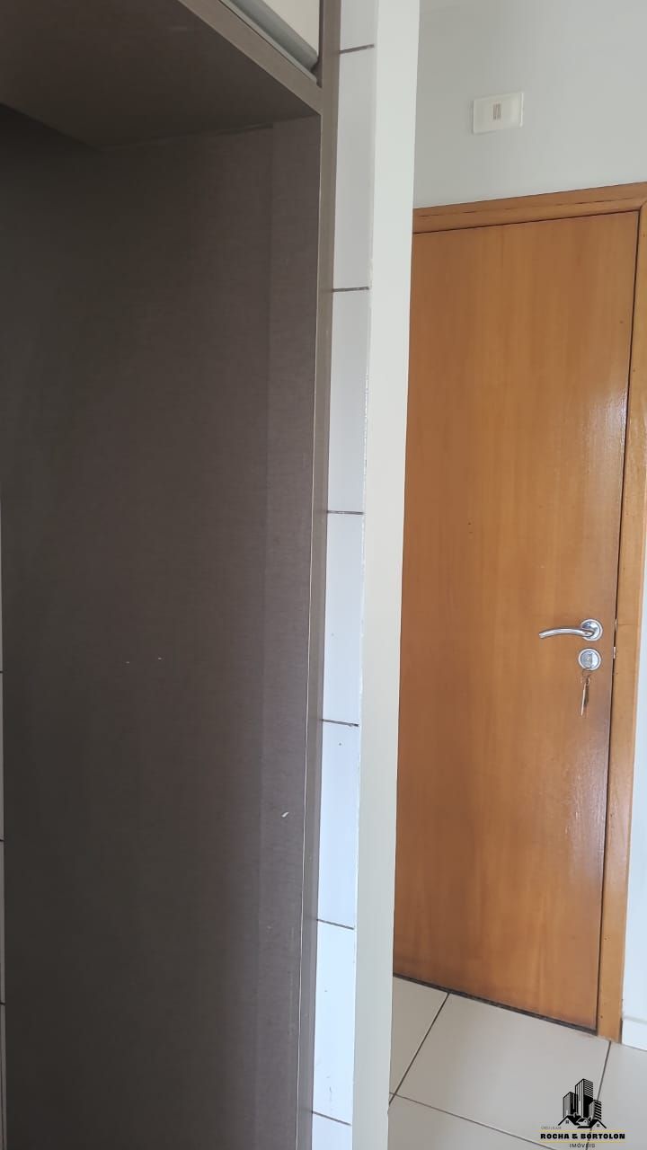 Apartamento para alugar com 3 quartos, 119m² - Foto 4