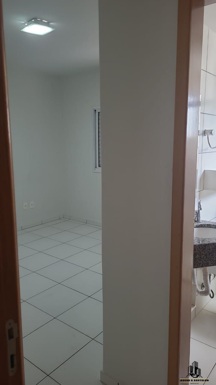 Apartamento para alugar com 3 quartos, 119m² - Foto 15