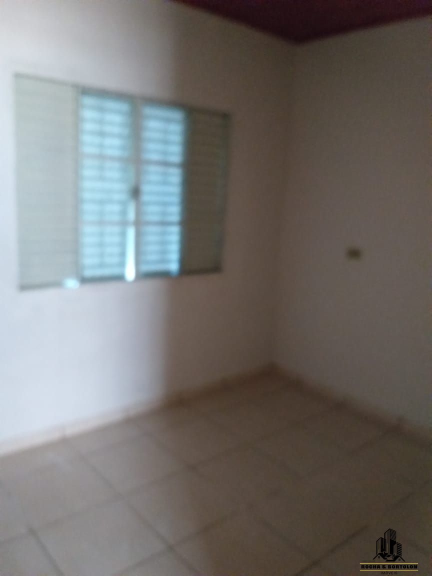 Casa à venda com 2 quartos, 60m² - Foto 5