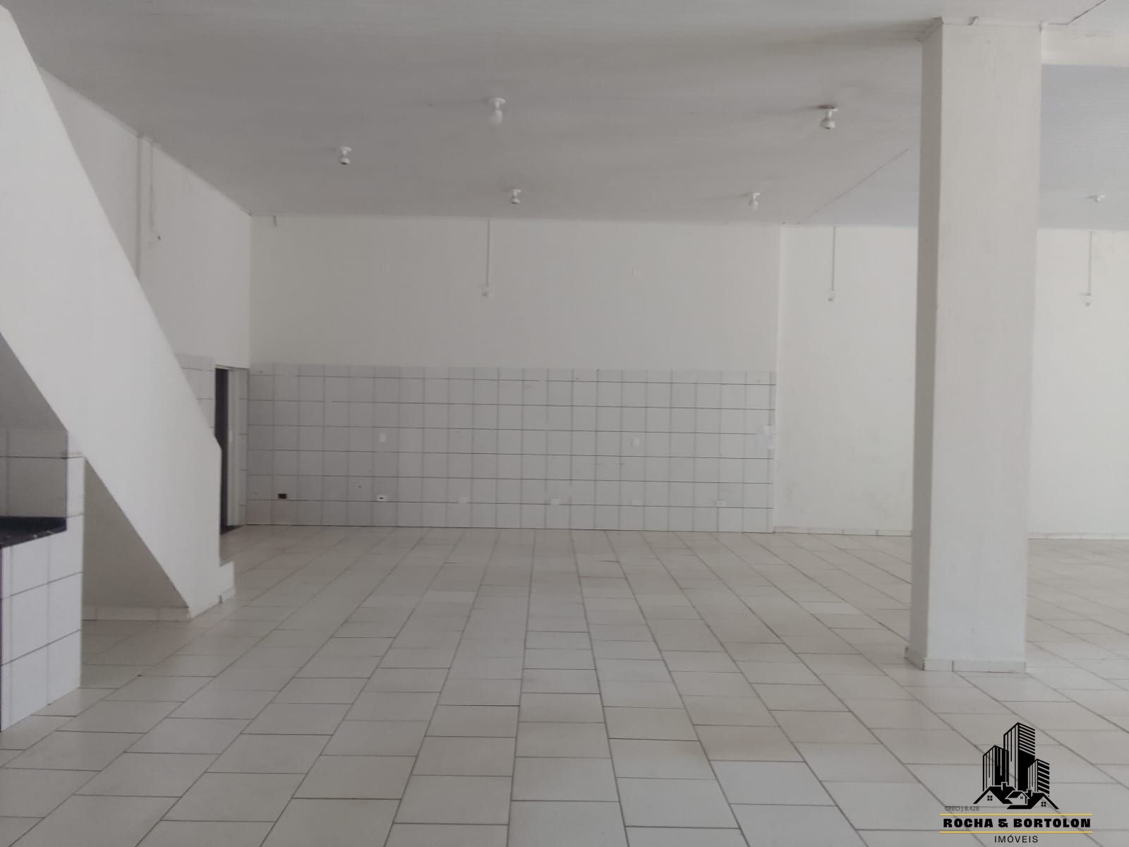 Conjunto Comercial-Sala à venda e aluguel com 1 quarto, 487m² - Foto 8