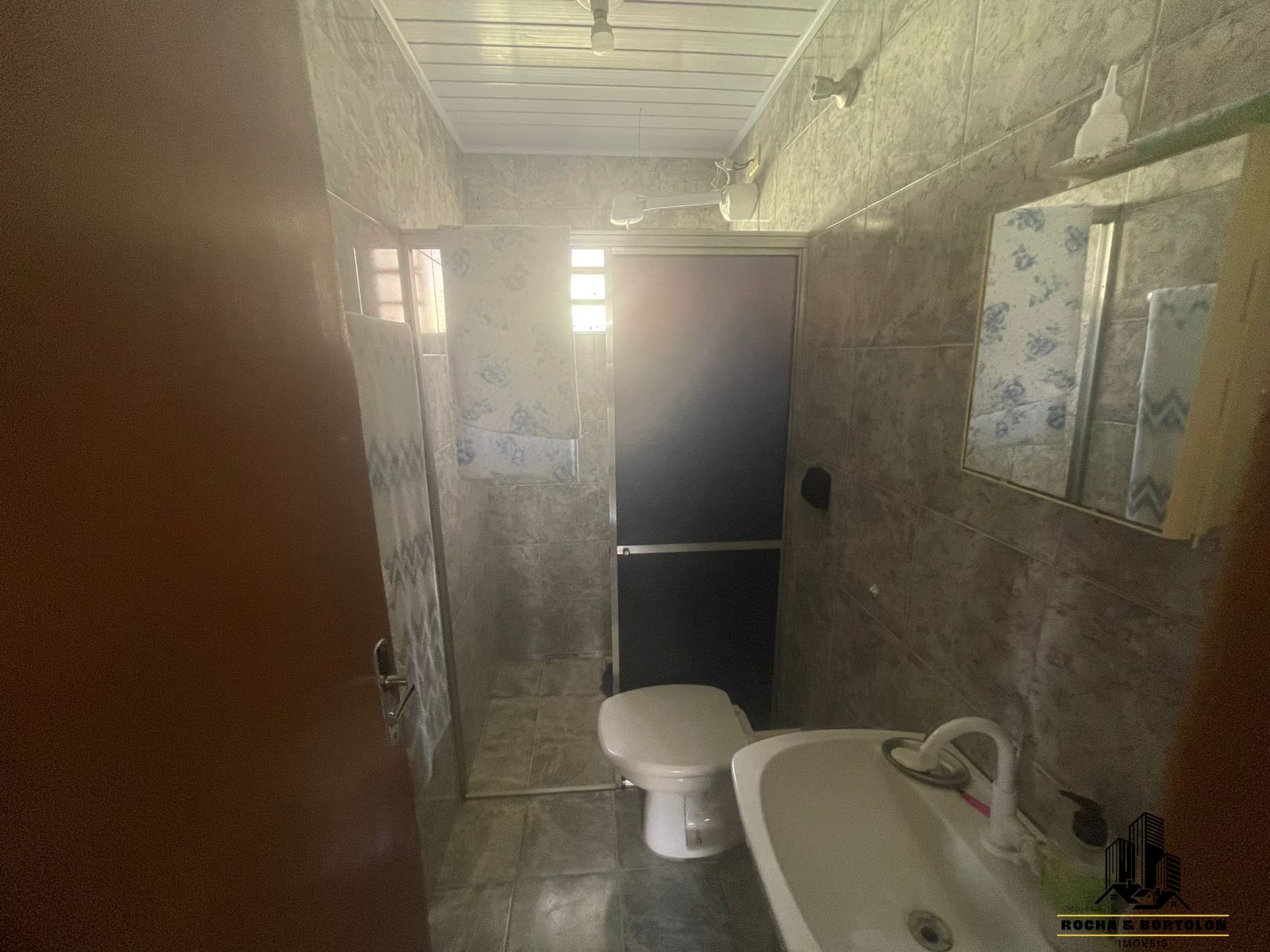 Casa à venda e aluguel com 2 quartos, 220m² - Foto 16