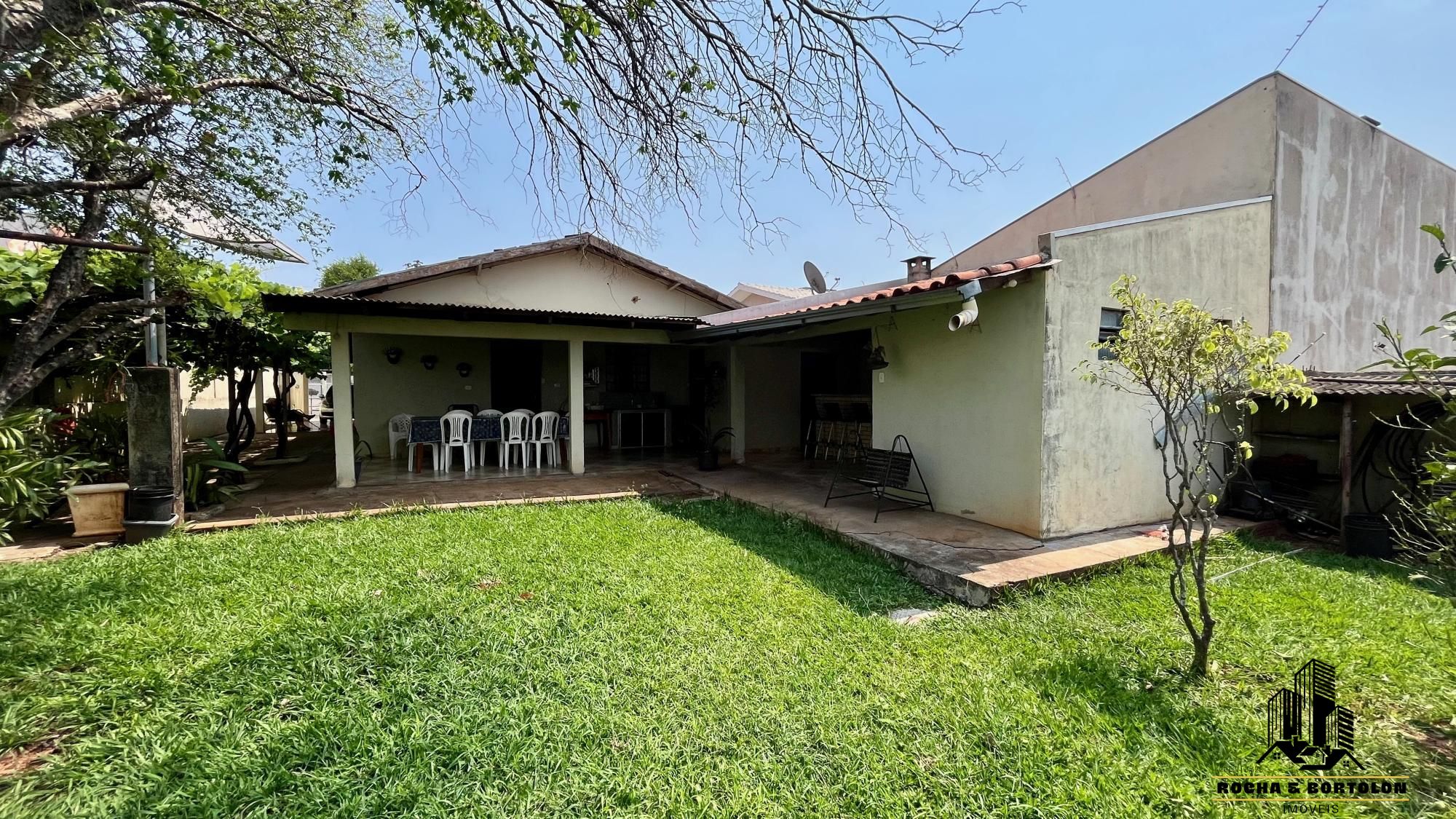 Casa à venda com 3 quartos, 200m² - Foto 14