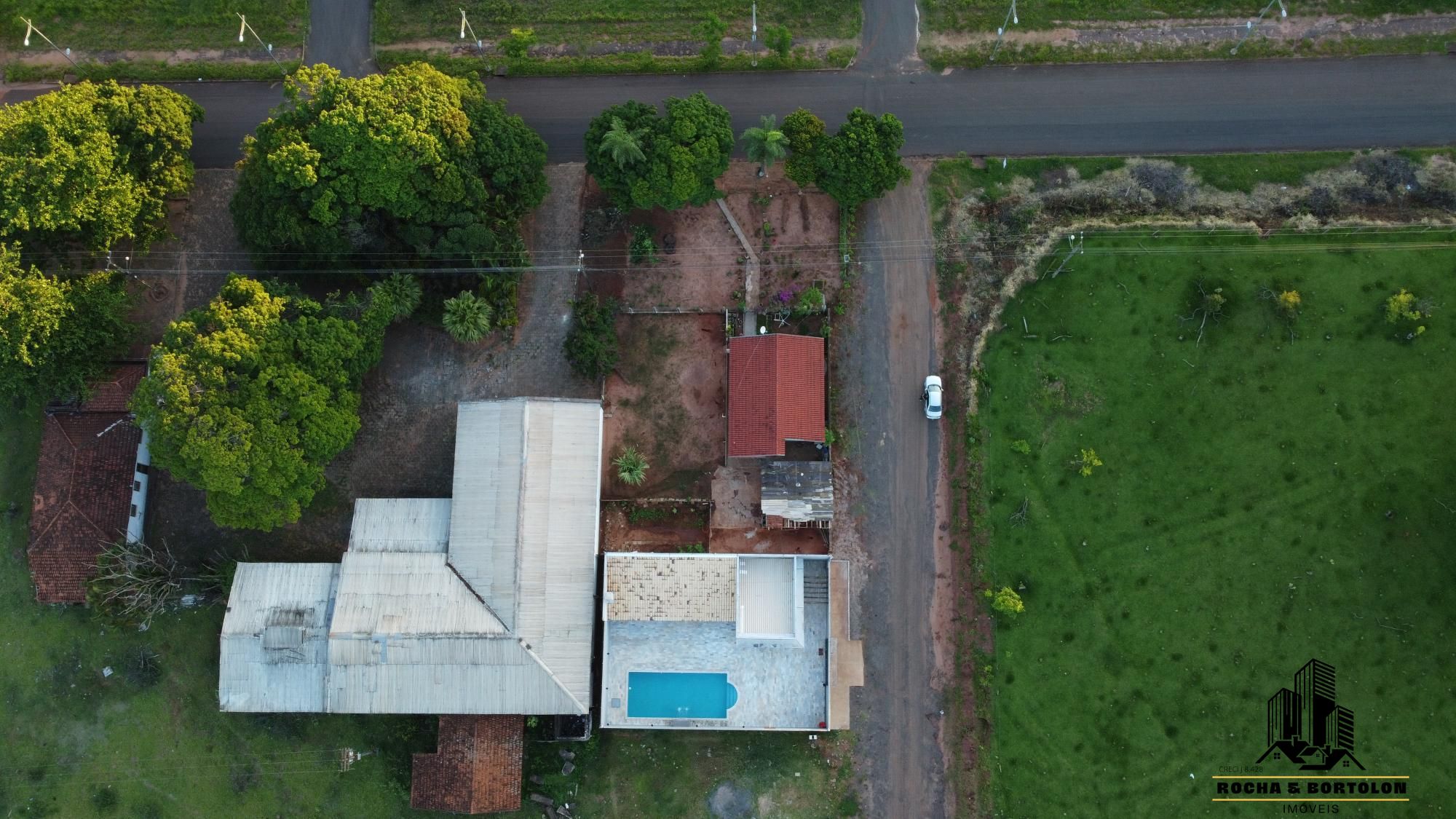 Prédio Inteiro à venda com 1 quarto, 97m² - Foto 3
