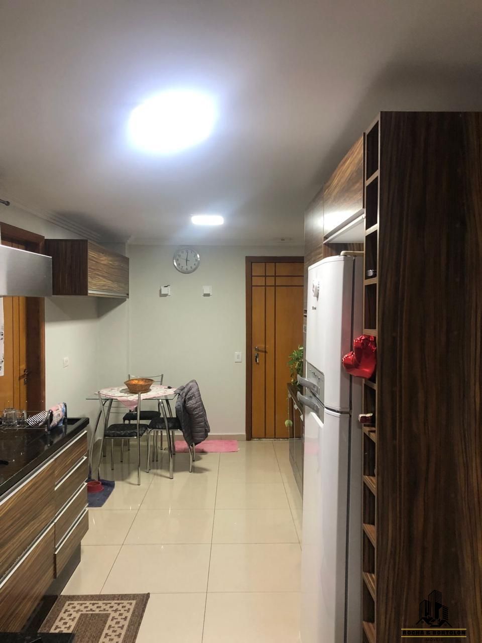 Apartamento à venda com 3 quartos, 195m² - Foto 18