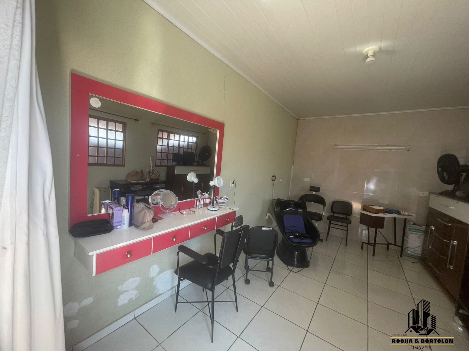 Casa à venda e aluguel com 2 quartos, 220m² - Foto 25