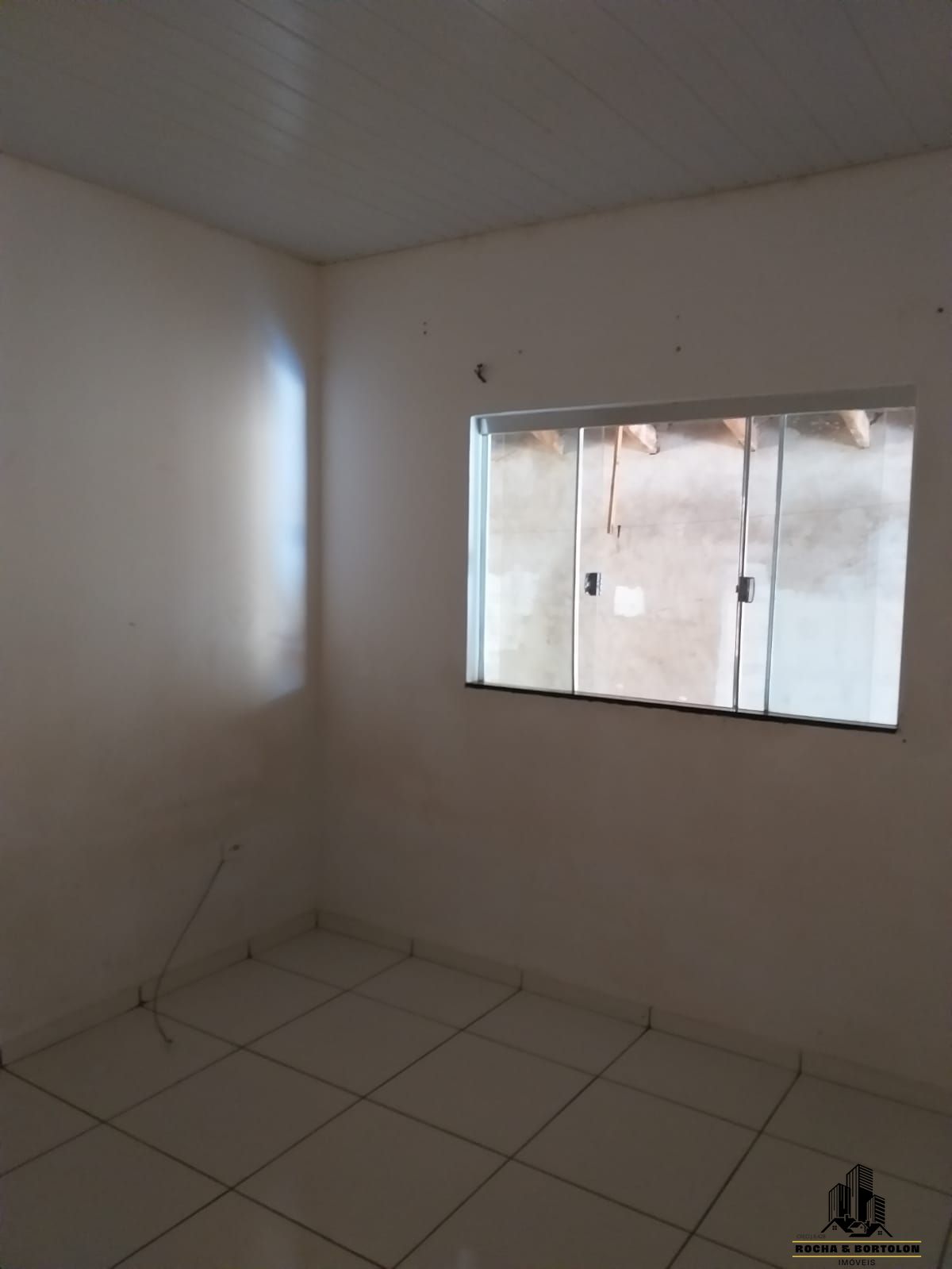 Casa à venda com 3 quartos, 70m² - Foto 5