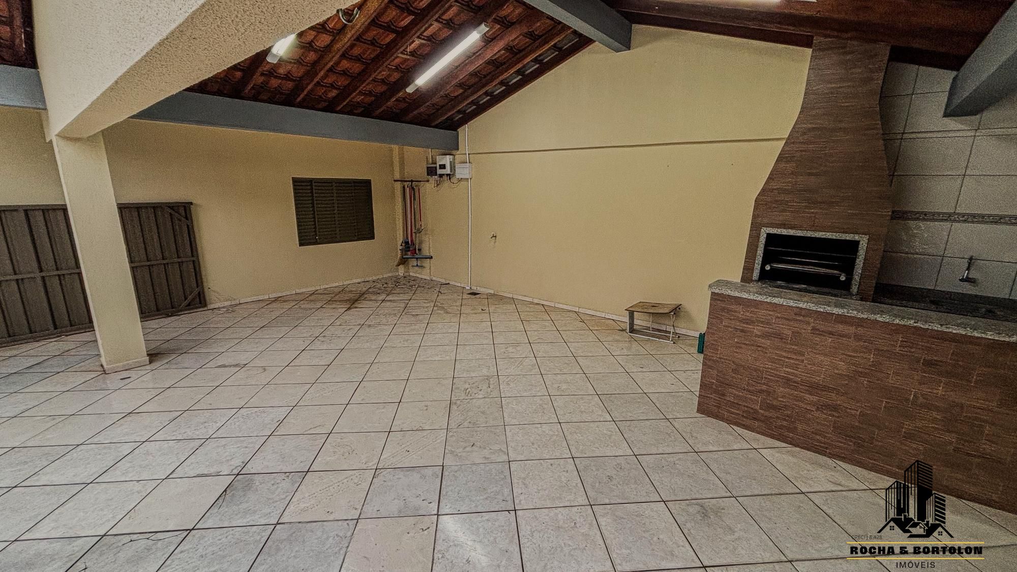 Casa à venda com 3 quartos, 296m² - Foto 7
