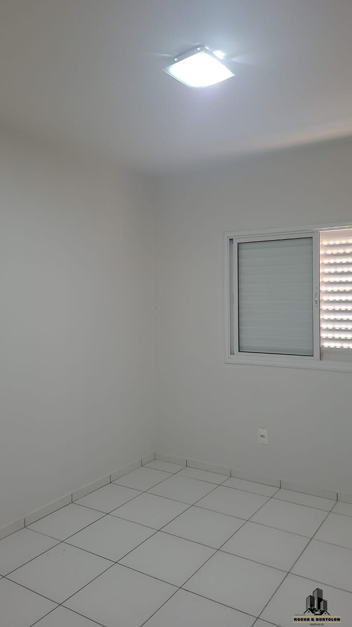 Apartamento para alugar com 3 quartos, 119m² - Foto 12