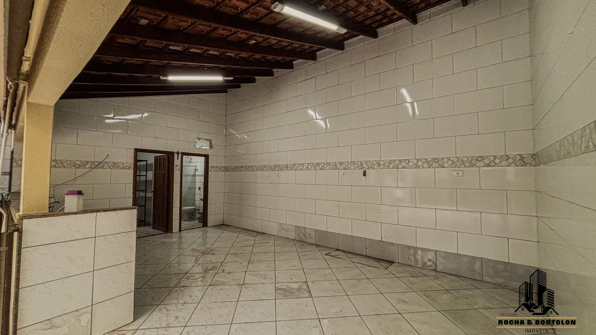 Casa à venda com 3 quartos, 296m² - Foto 8
