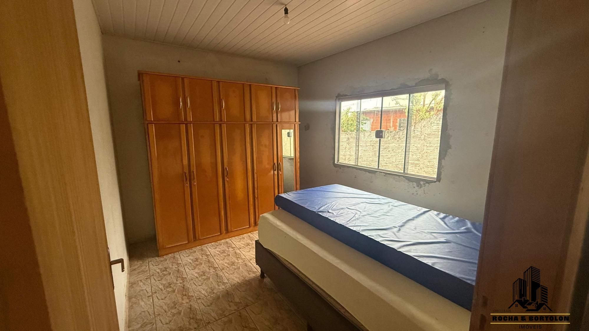 Casa à venda e aluguel com 2 quartos, 250m² - Foto 9