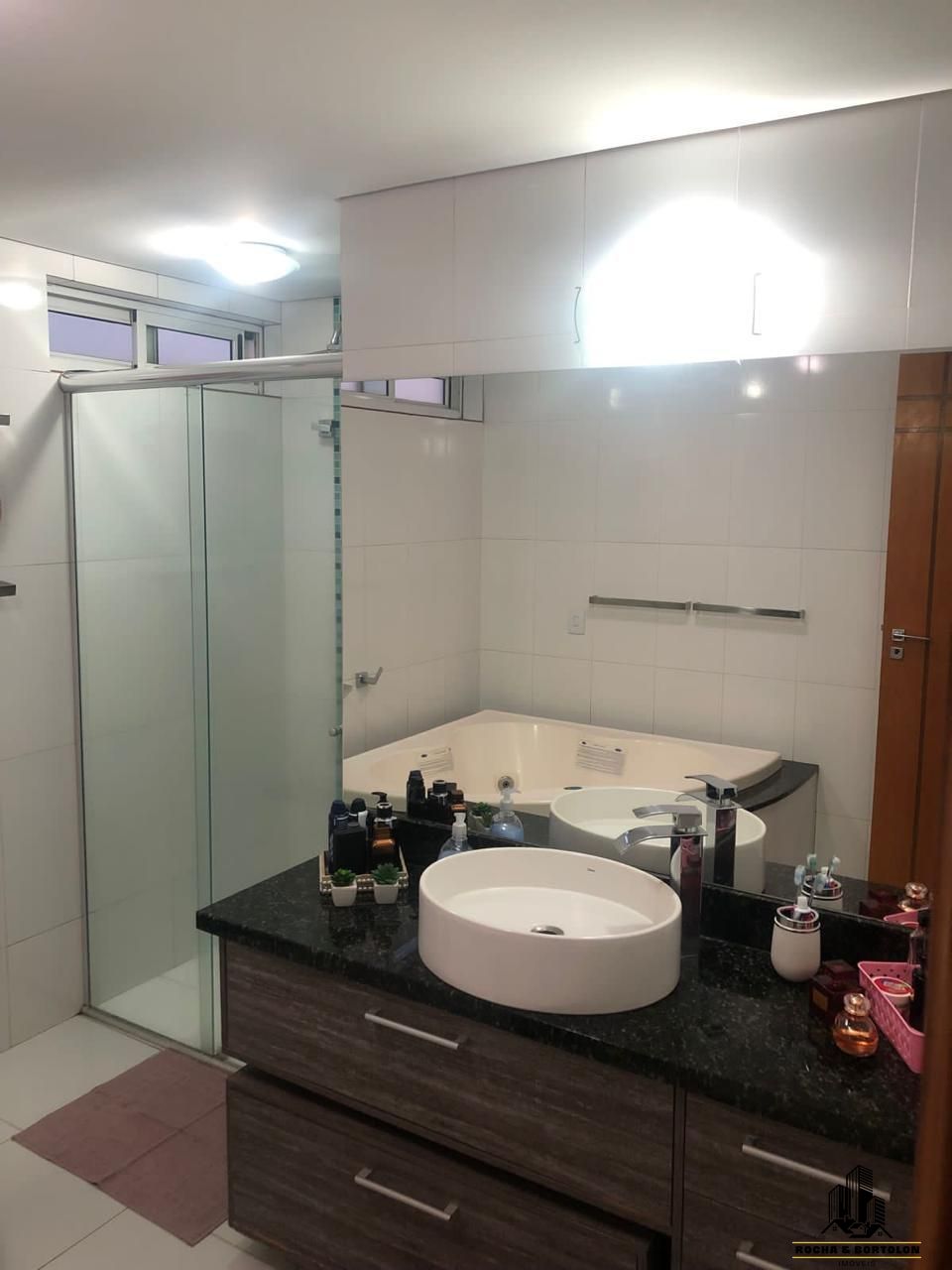 Apartamento à venda com 3 quartos, 195m² - Foto 6