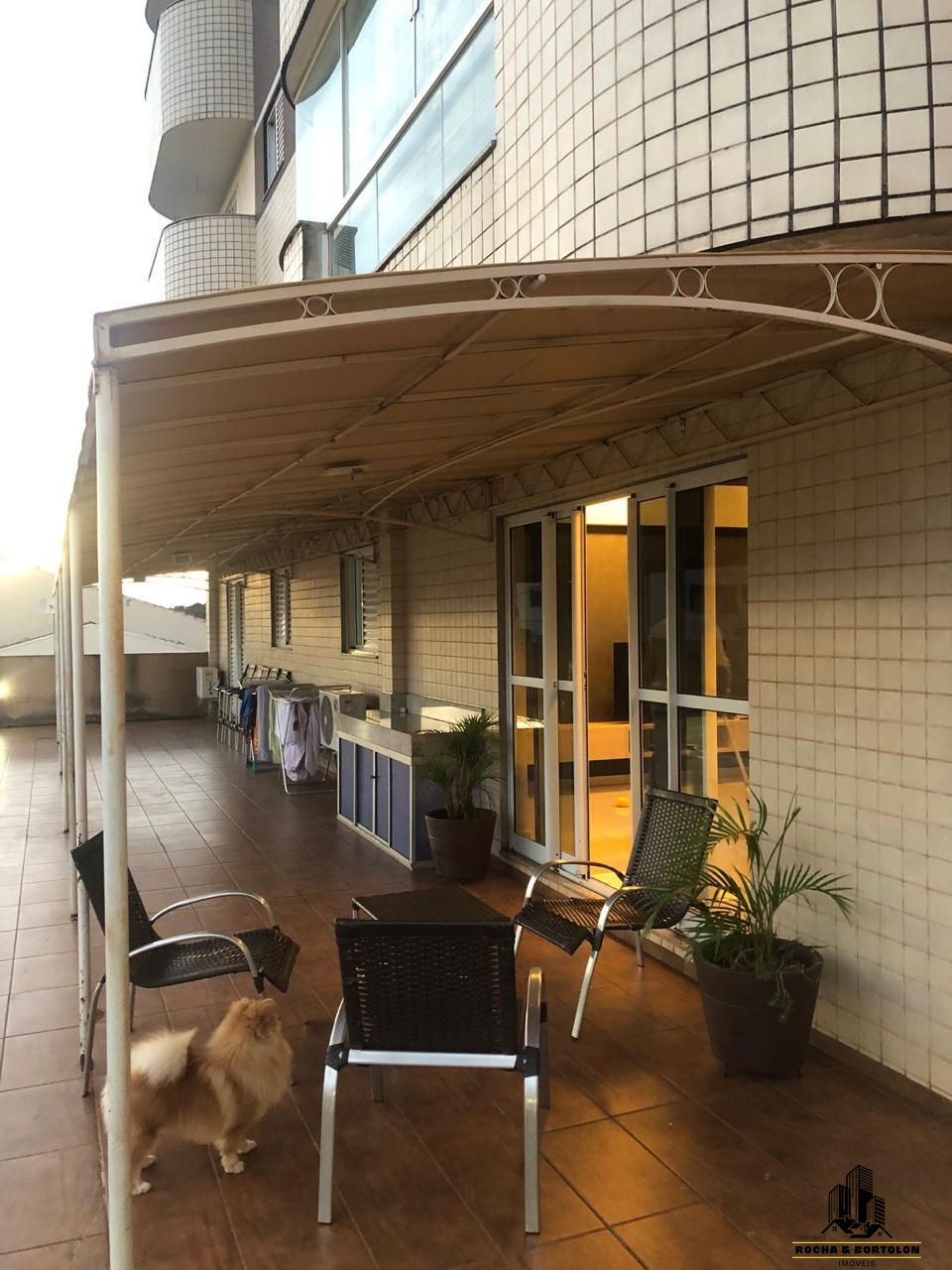 Apartamento à venda com 3 quartos, 195m² - Foto 1