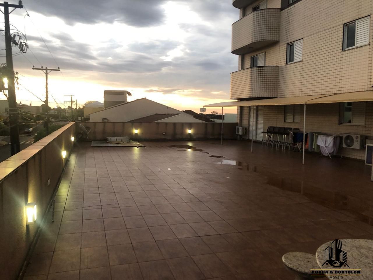 Apartamento à venda com 3 quartos, 195m² - Foto 3