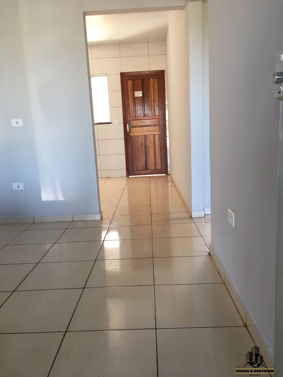 Casa à venda e aluguel com 2 quartos, 125m² - Foto 4