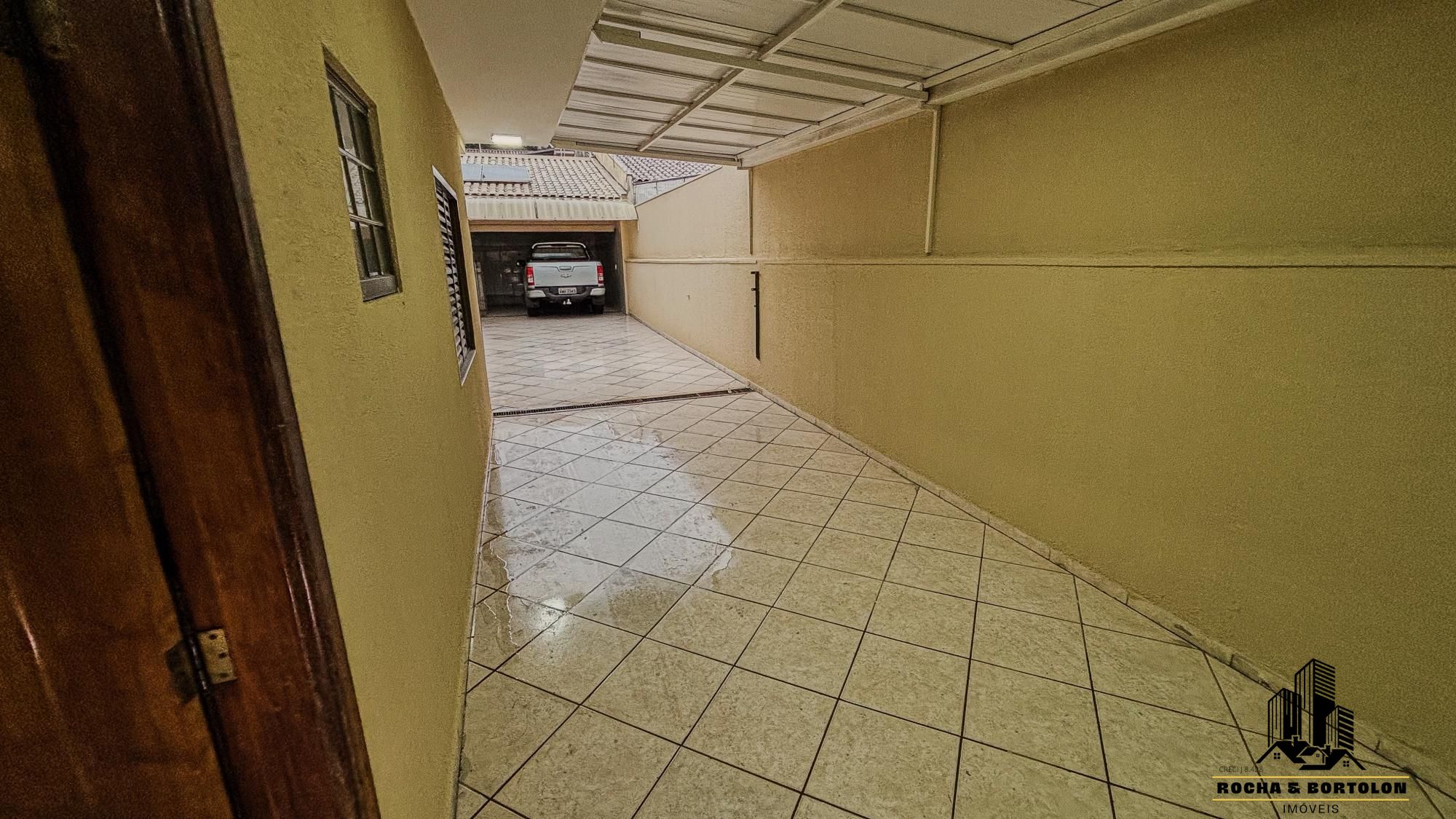 Casa à venda com 3 quartos, 296m² - Foto 11
