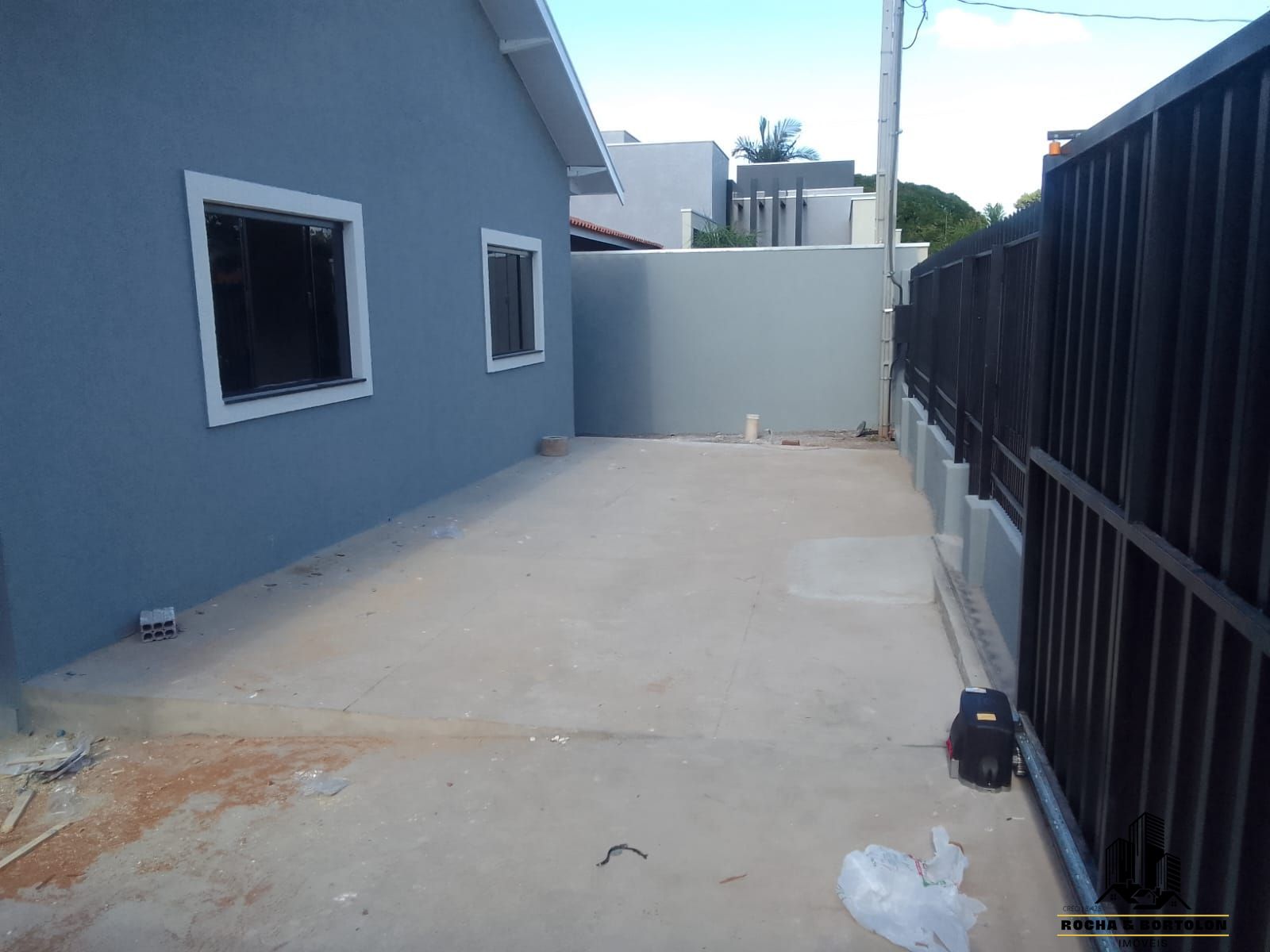 Casa à venda com 3 quartos, 108m² - Foto 4