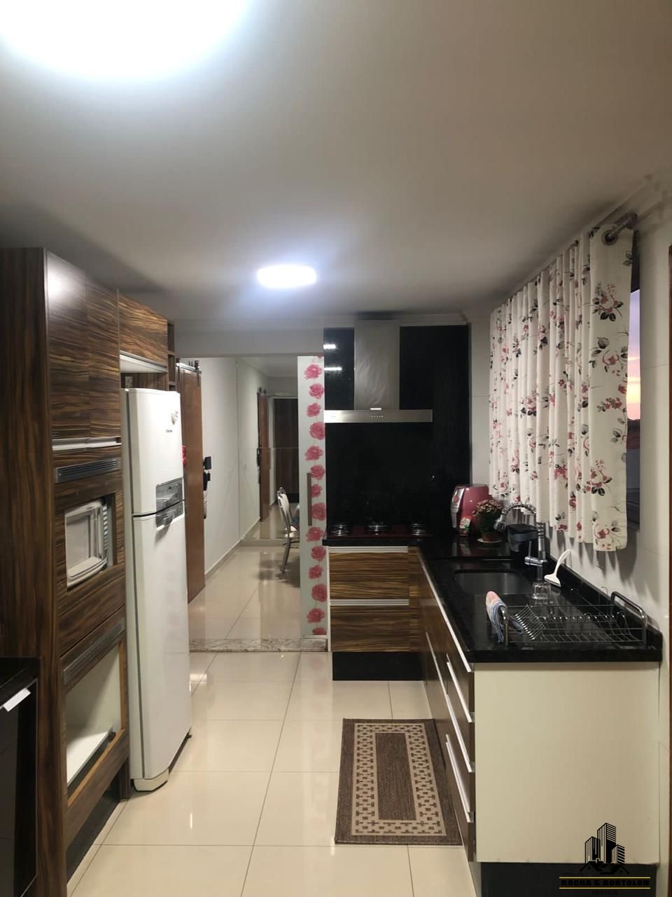 Apartamento à venda com 3 quartos, 195m² - Foto 17