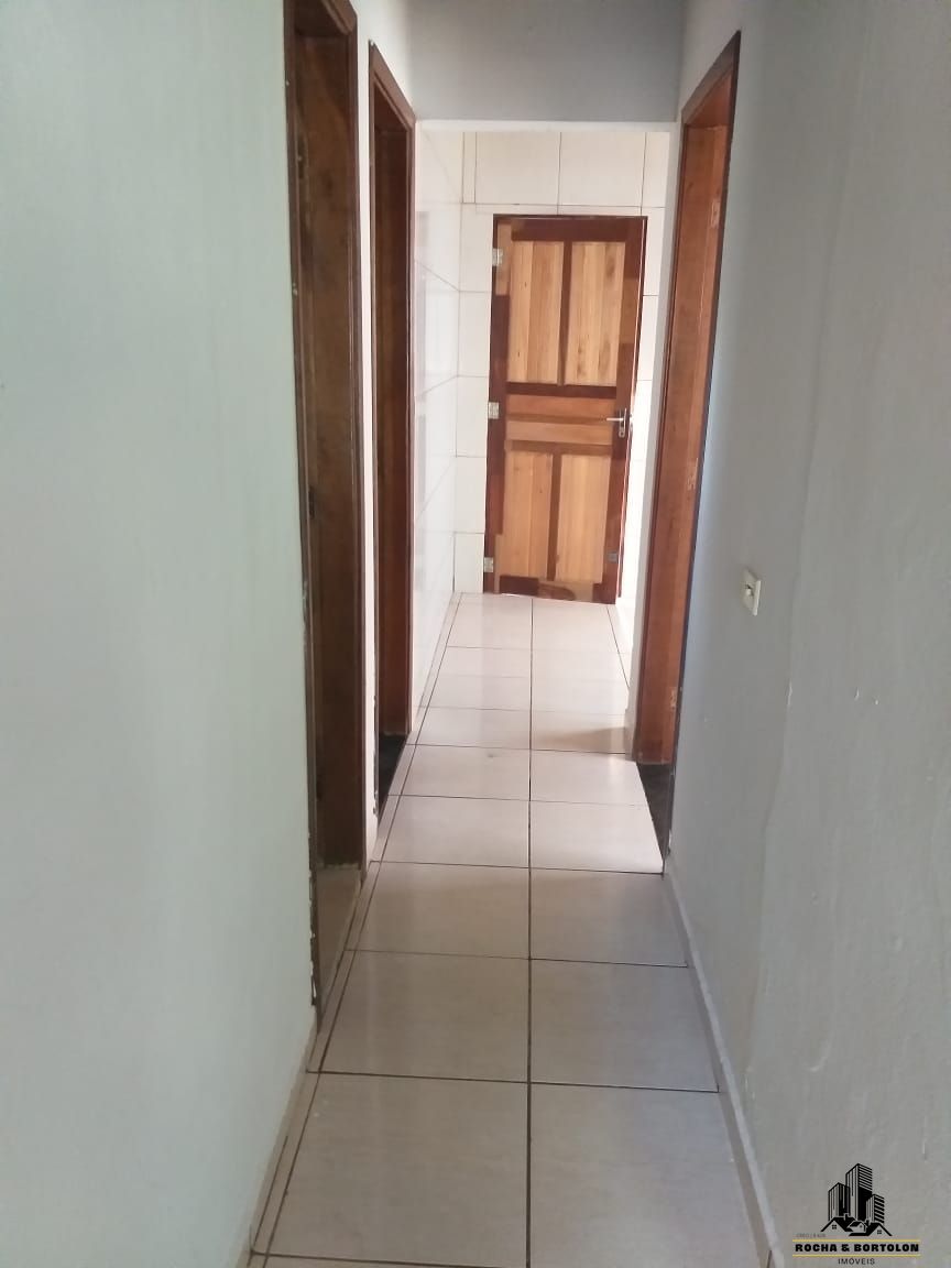 Casa à venda com 2 quartos, 60m² - Foto 8