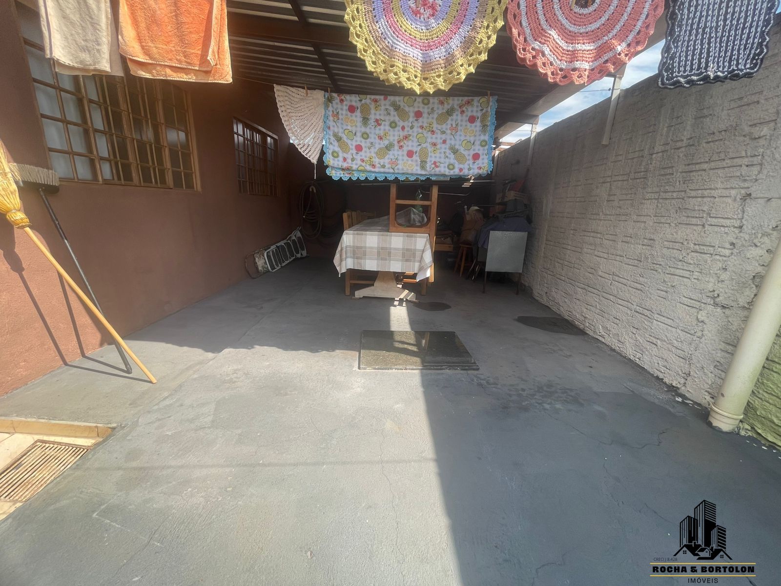 Casa à venda e aluguel com 2 quartos, 220m² - Foto 22