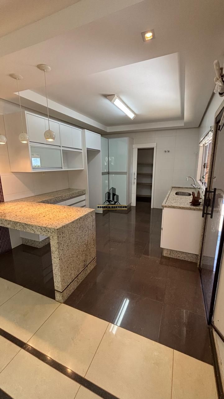 Casa, 4 quartos, 700 m² - Foto 22