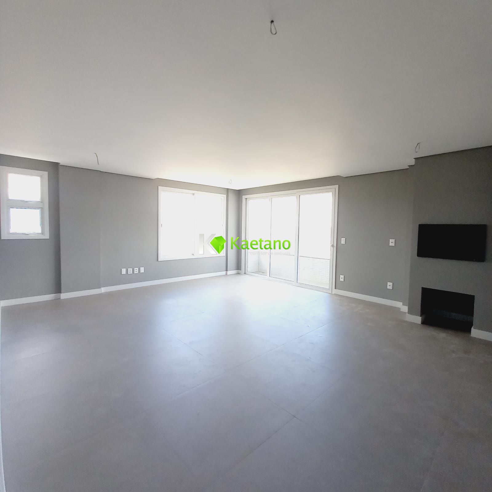 Apartamento à venda com 3 quartos, 121m² - Foto 4