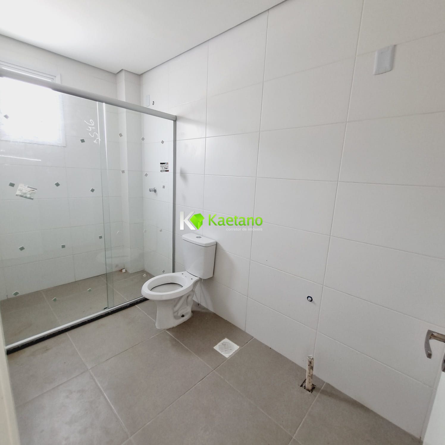 Apartamento à venda com 2 quartos, 67m² - Foto 6