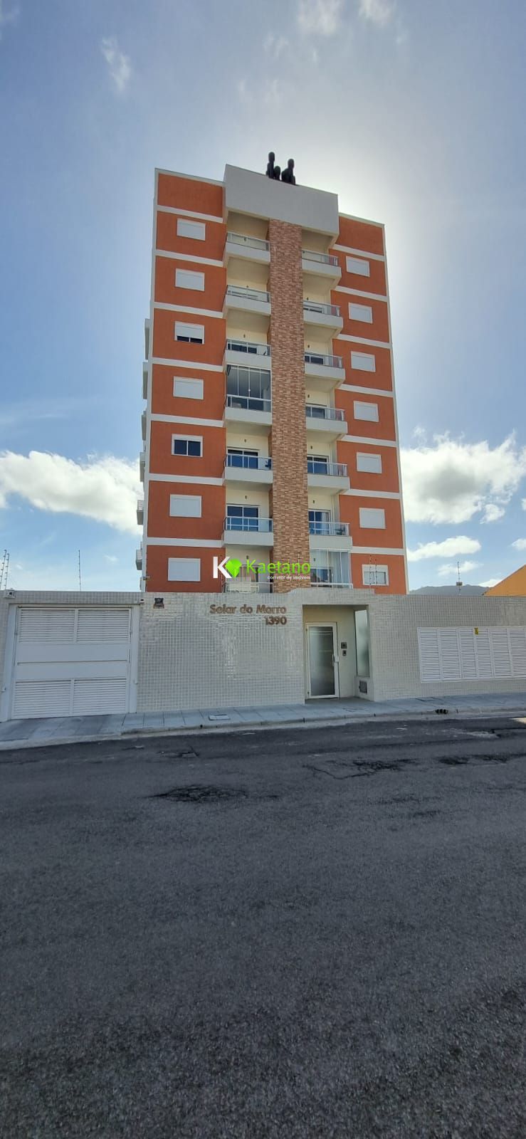 Apartamento à venda com 2 quartos, 76m² - Foto 2